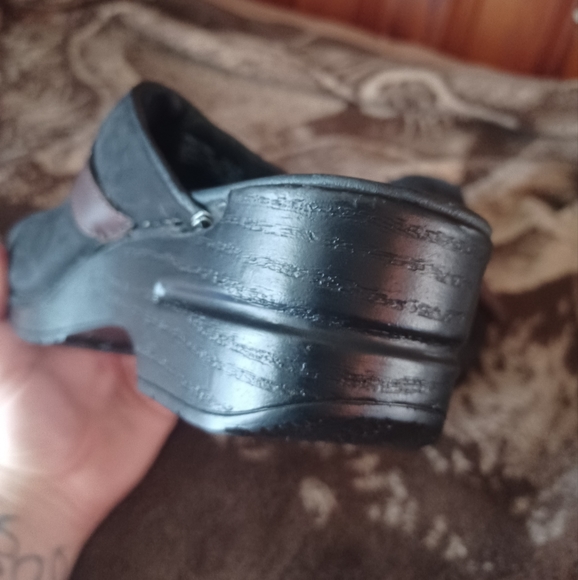 Dansko Shandi Black Suede Tassel Mules Clogs 174100202 Womens size41 91/2 new - Picture 9 of 10